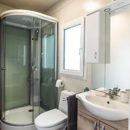 Micro-cabin By The Kolpa River Metlika *