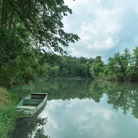 別荘 Micro-cabin By The Kolpa River Metlika