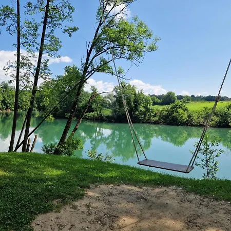 別荘 Micro-cabin By The Kolpa River Metlika Gradac